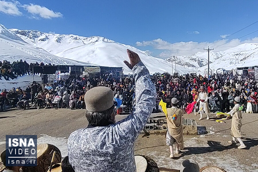ویدیو / جشنواره ملی برفی دنا در پیست اسکی