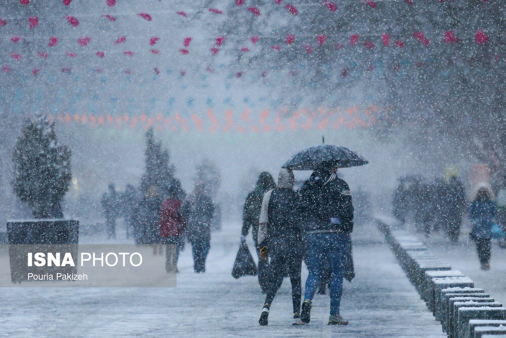 احتمال بارش باران و برف در ارتفاعات بیشتر استان‌ها تا سه‌شنبه