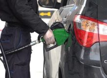 افزایش بی سابقه مصرف بنزین/ مردم مدیریت مصرف داشته باشند
