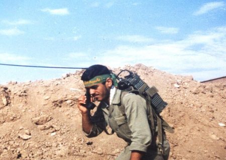 یک مکالمه بیسیمی با عراقی‌ها درباره صدام